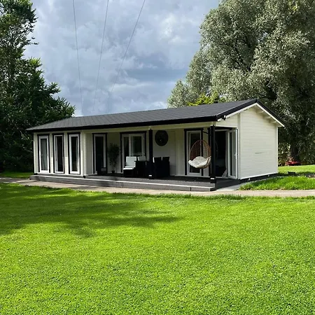 Vakantiehuis Cosy Hideaway 3km From Town *